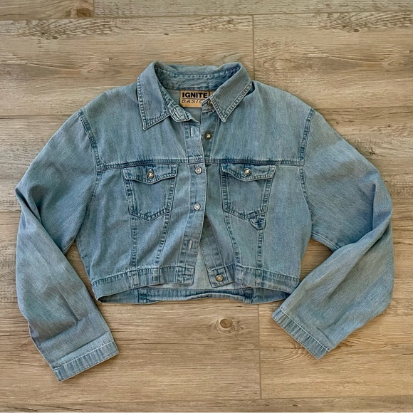 Ignite Basics Jackets & Blazers - Lightweight Crop Style Denim Jacket